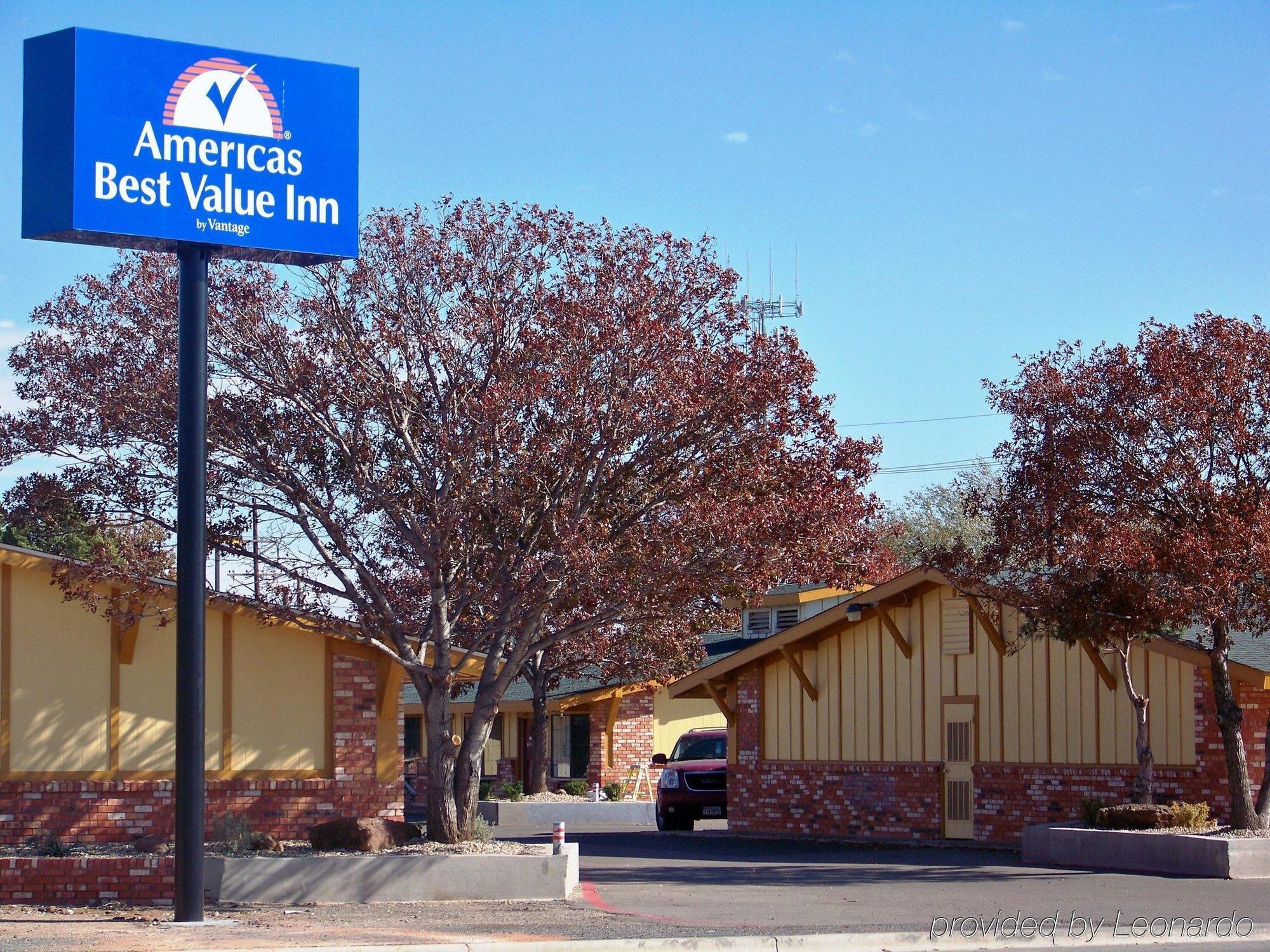 Stadium Motel Lubbock Bagian luar foto