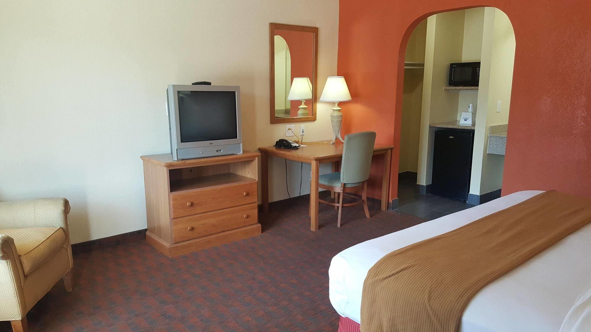 Stadium Motel Lubbock Bagian luar foto